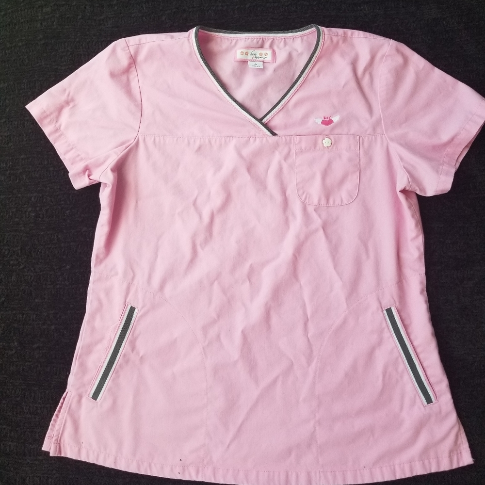 GENTLY  USED KOI SCRUB TOP